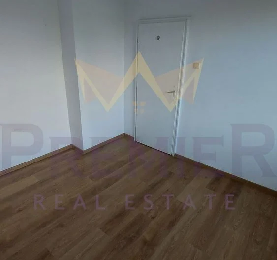 Двустаен апартамент в кв. Смирненски - - снимка 7 - Имоти Премиер