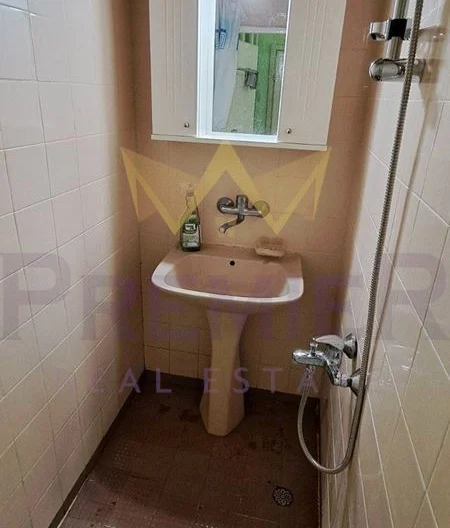 Двустаен апартамент в кв.Христо Смирненски -  - снимка 10 - Имоти Премиер