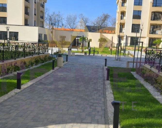 Двустаен апартамент в кв.Кършияка,Пловдив - - снимка 17 - Имоти Премиер