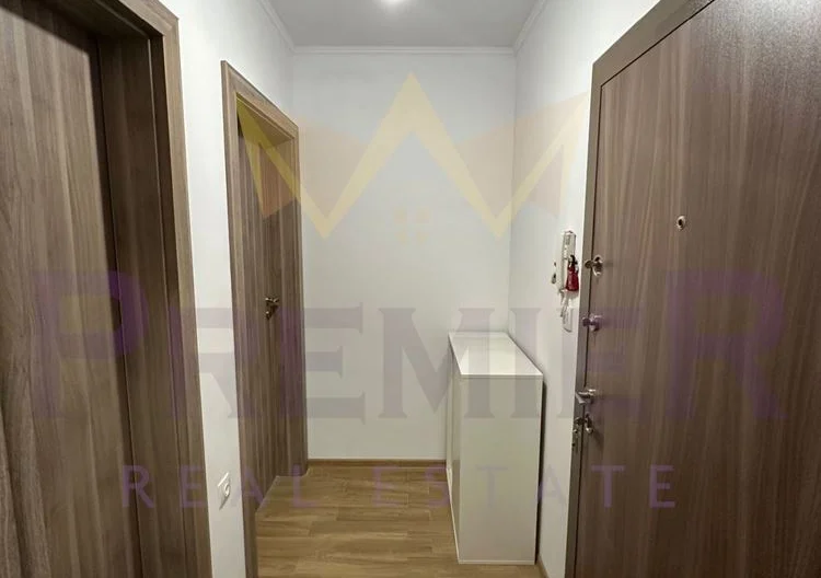 Двустаен апартамент в кв.Остромила -  - снимка 13 - Имоти Премиер