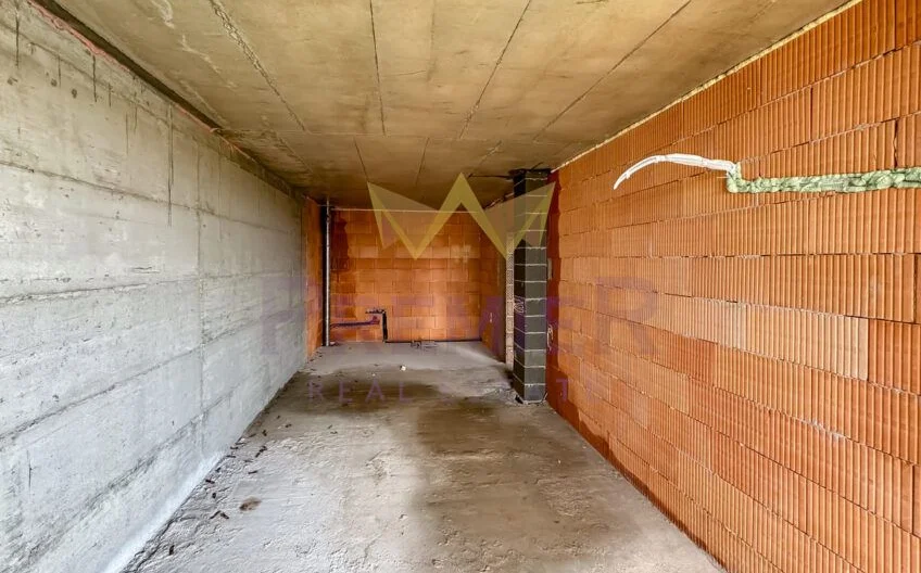 Двустаен апартамент в кв.Сарафово -  - снимка 8 - Имоти Премиер