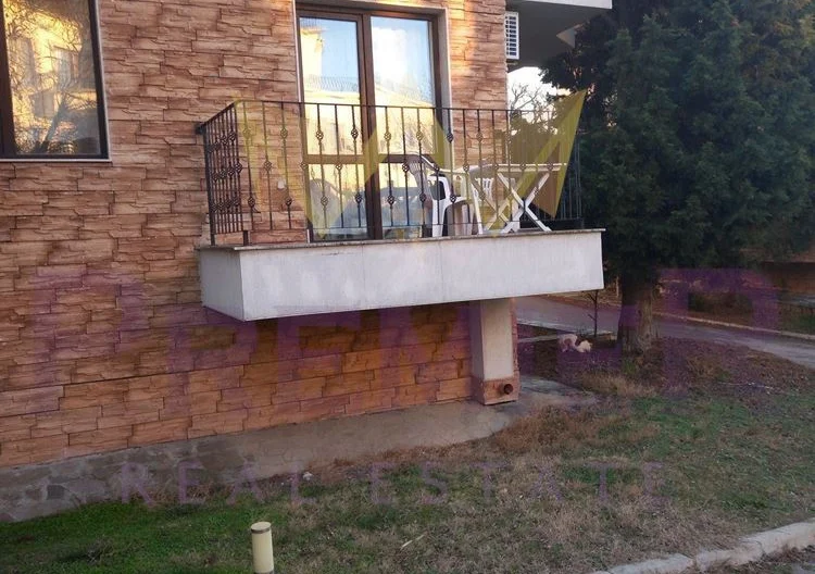 Двустаен апартамент в м-ст Траката -  - снимка 18 - Имоти Премиер