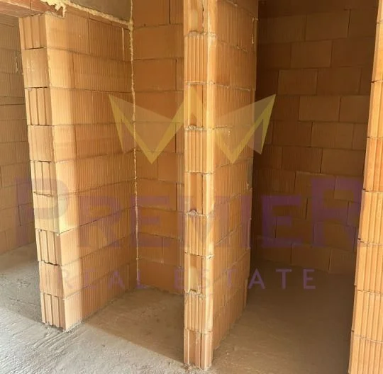 Двустаен апартамент в модерна сграда от доказан строител.Без такса поддръжка. -  - снимка 4 - Имоти Премиер