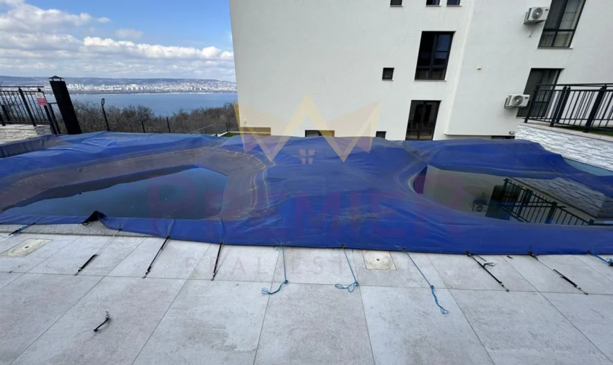 Двустаен апартамент в паркомясто, затворен комплекс, Галата -  - снимка 13 - Имоти Премиер