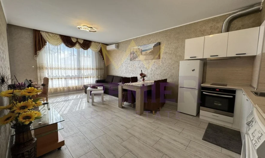 Двустаен апартамент в паркомясто, затворен комплекс, Галата -  - снимка 2 - Имоти Премиер