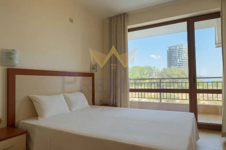 Двустаен апартамент в престижния комплекс „Golden Beach“ – първа линия море -  - снимка 4 - Имоти Премиер