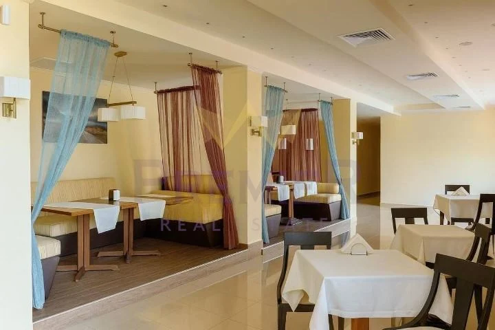 Двустаен апартамент в престижния комплекс „Golden Beach“ – първа линия море -  - снимка 6 - Имоти Премиер