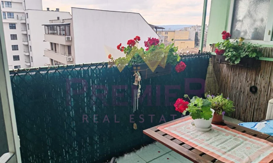 Двустаен апартамент в района на Колхозен пазар - - снимка 11 - Имоти Премиер