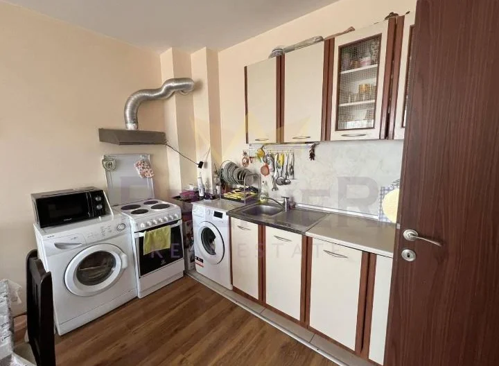 Двустаен апартамент в Св. Никола - - снимка 5 - Имоти Премиер