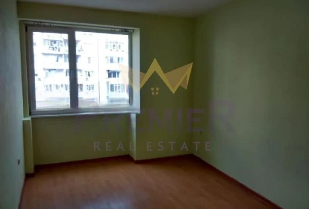 Агенция за недвижими имоти - Имоти Премиер - имот - 1100341, Цена: 400 EUR