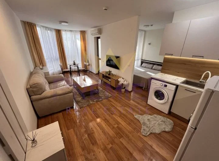 Двустаен апартамент в целогодишен комплекс – Сл. бряг -  - снимка 1 - Имоти Премиер