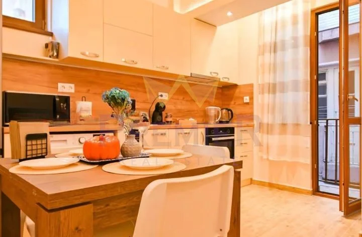 Двустаен апартамент в Център -  - снимка 3 - Имоти Премиер