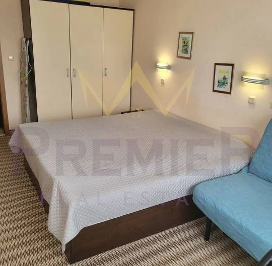 ДВУСТАЕН АПАРТАМЕНТ В ЗАТВОРЕН КОМПЛЕКС В К.К. ЗЛАТНИ ПЯСЪЦИ -  - снимка 3 - Имоти Премиер