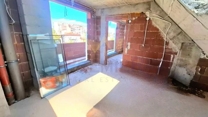 Агенция за недвижими имоти - Имоти Премиер - имот - 1069674, Цена: 165000 EUR