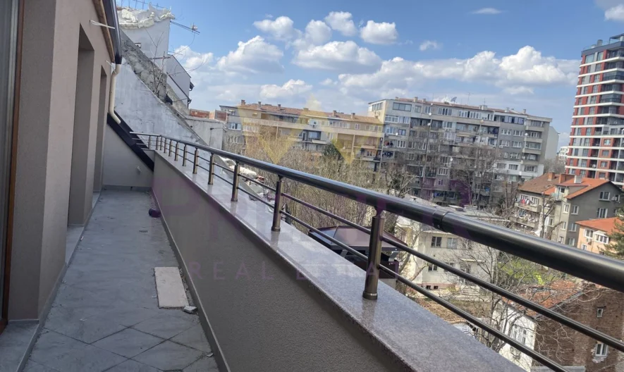 Двустаен апартамент в ж.к. Банишора -  - снимка 18 - Имоти Премиер