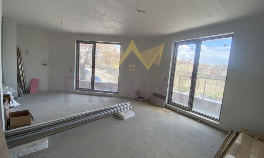 Двустаен апартамент в ж.к. Банишора -  - снимка 2 - Имоти Премиер