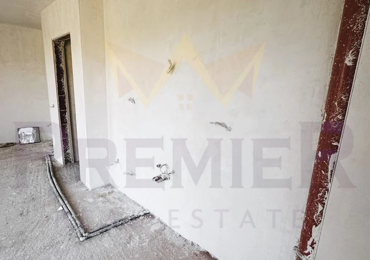 Двустаен апартамент в ж.к. Банишора -  - снимка 3 - Имоти Премиер