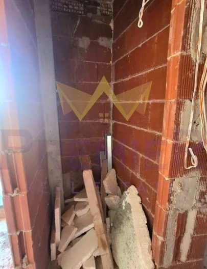 Двустаен апартамент в ж.к. Банишора -  - снимка 7 - Имоти Премиер