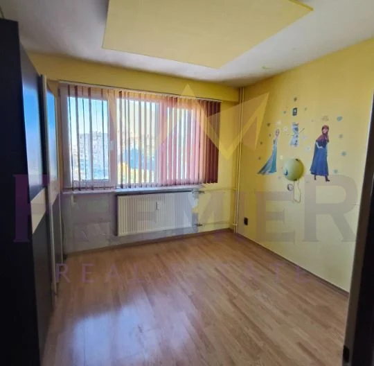 Двустаен апартамент в ж.к. Надежда 3 - - снимка 4 - Имоти Премиер