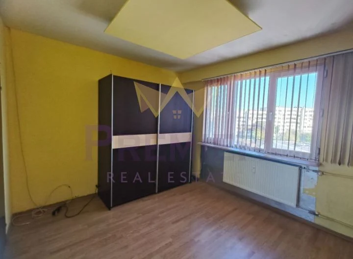 Двустаен апартамент в ж.к. Надежда 3 - - снимка 5 - Имоти Премиер