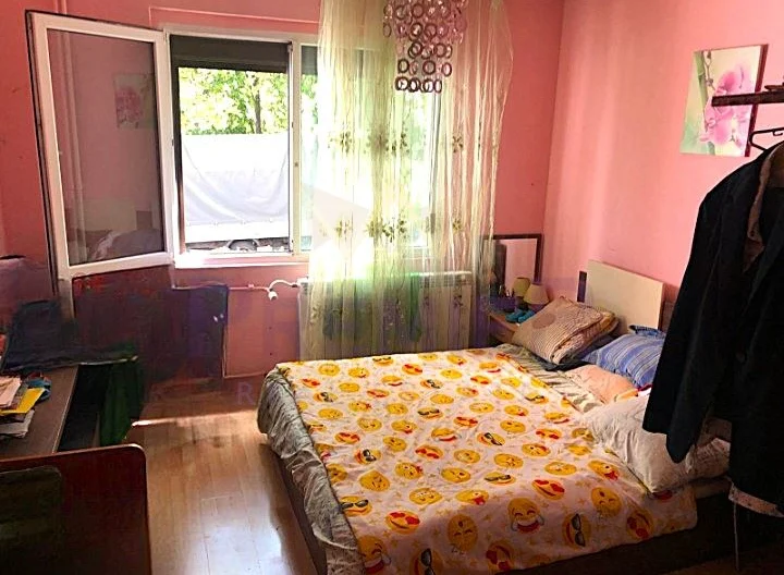 Двустаен апартамент в ж.к.Надежда 4 - - снимка 1 - Имоти Премиер