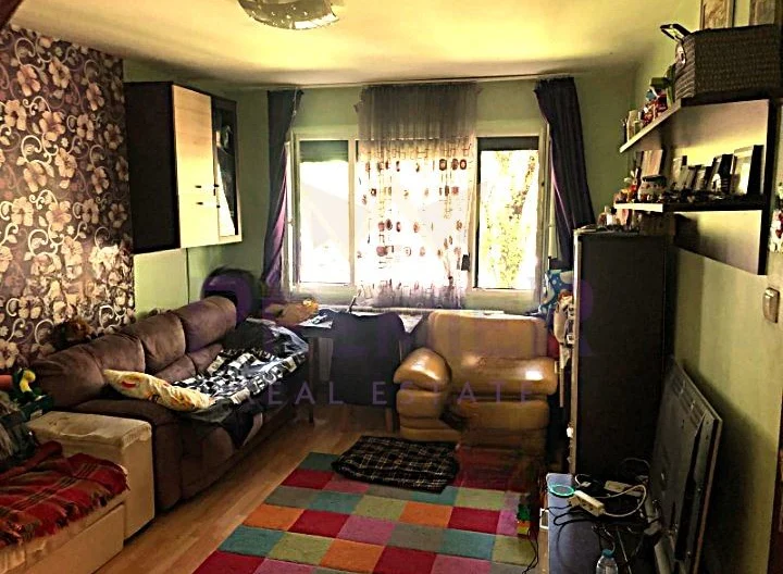 Двустаен апартамент в ж.к.Надежда 4 - - снимка 2 - Имоти Премиер