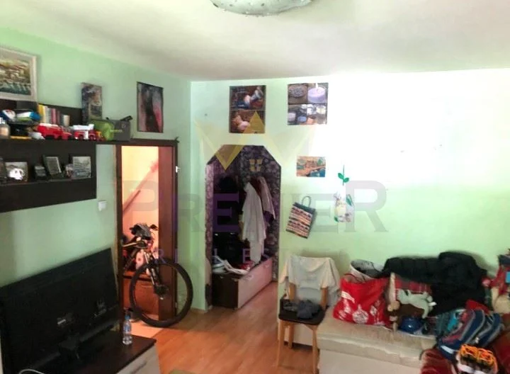 Двустаен апартамент в ж.к.Надежда 4 - - снимка 4 - Имоти Премиер