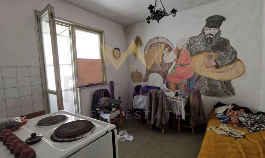 Двустаен апартамент за ремонт в центъра на Балчик – на метри от морето -  - снимка 3 - Имоти Премиер