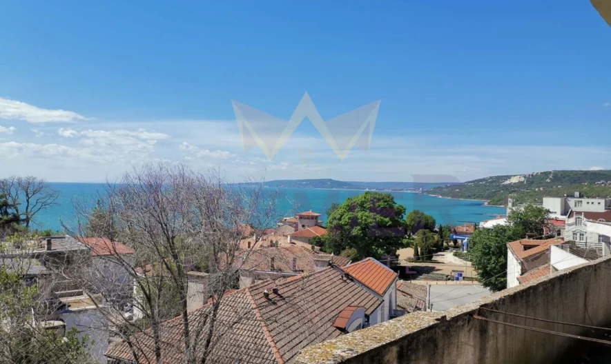 Двустаен апартамент за ремонт в центъра на Балчик – на метри от морето -  - снимка 9 - Имоти Премиер