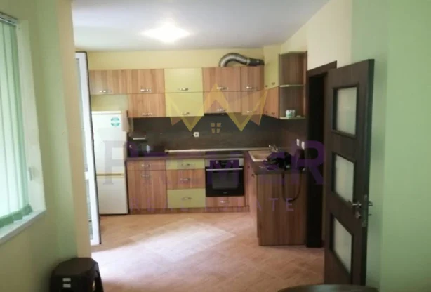 Агенция за недвижими имоти - Имоти Премиер - имот - 1158992, Цена: 520 EUR