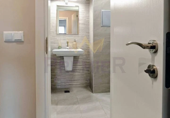 Двустаен бутиков апартамент в Поморие - - снимка 1 - Имоти Премиер