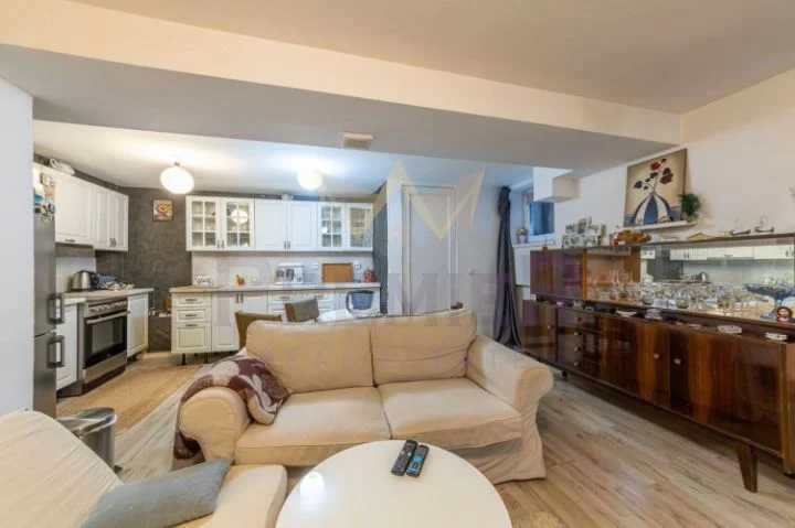 Двустаен Гръцка махала -  - снимка 1 - Имоти Премиер