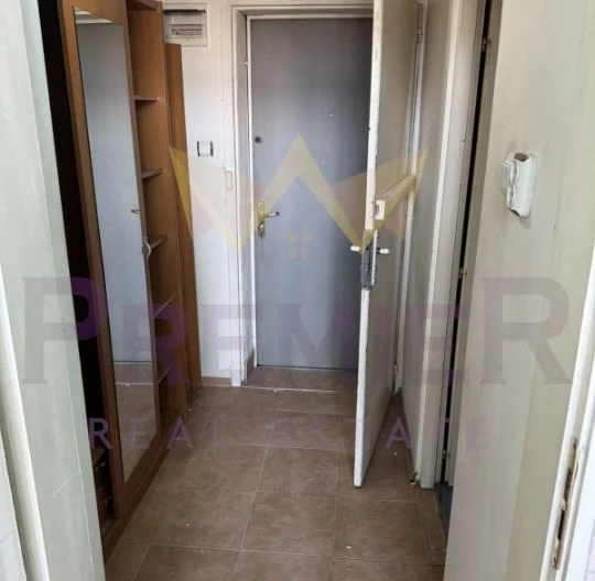 Двустаен изключително светъл апартамент в ж.к. Зона Б-5 -  - снимка 5 - Имоти Премиер