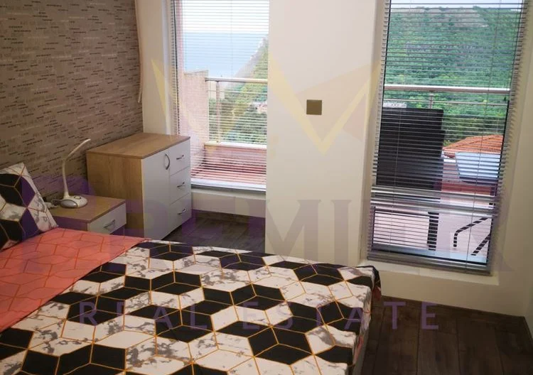 Двустаен луксозно обзаведен апартамент със страхотна панорама -  - снимка 13 - Имоти Премиер