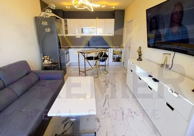 Двустаен напълно обзаведен апартамент, кв Победа -  - снимка 2 - Имоти Премиер