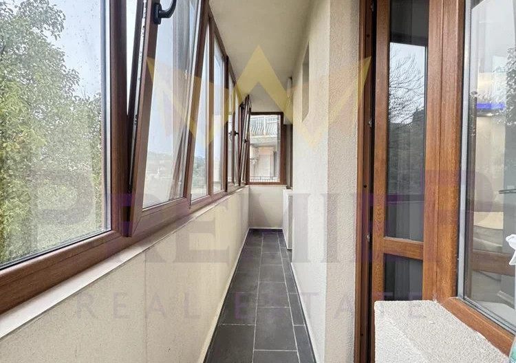 Двустаен напълно обзаведен апартамент в кв. Бриз -  - снимка 7 - Имоти Премиер