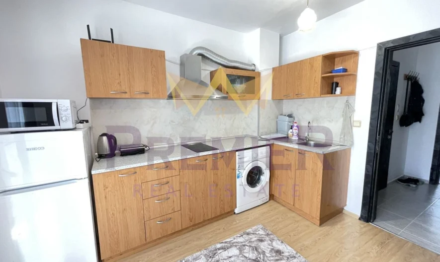 Двустаен обзаведен апартамент, Колхозен Пазар -  - снимка 1 - Имоти Премиер