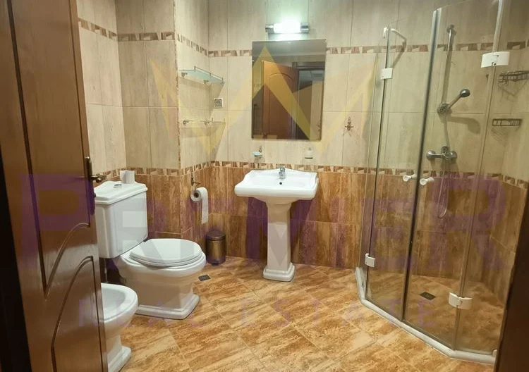 Двустаен обзаведен апартамент в к.к. Св. Св. Константин и Елена - - снимка 9 - Имоти Премиер