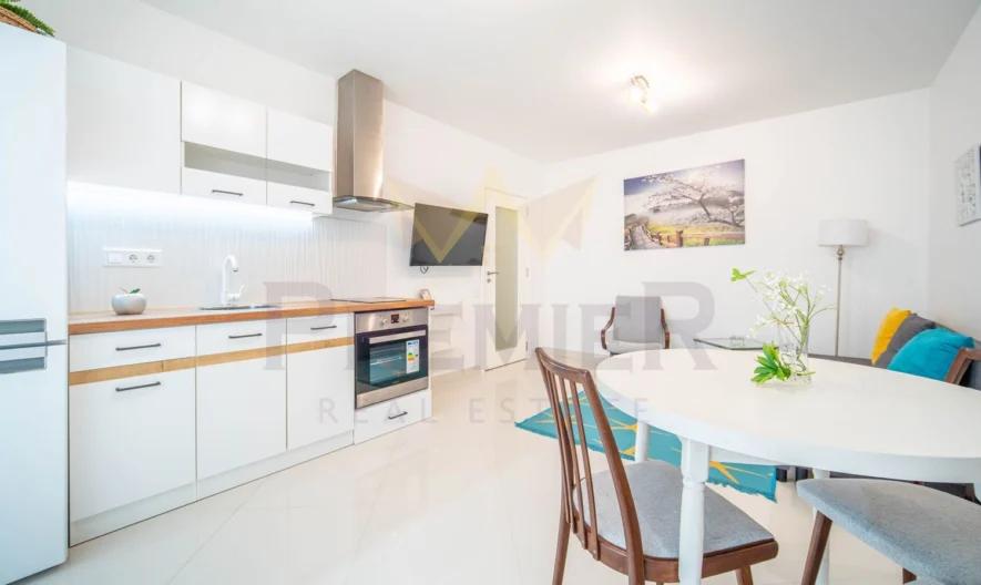 Dvustaen obzaveden apartament v kv. Chayka -  - snimka 1 - Imoti Premier