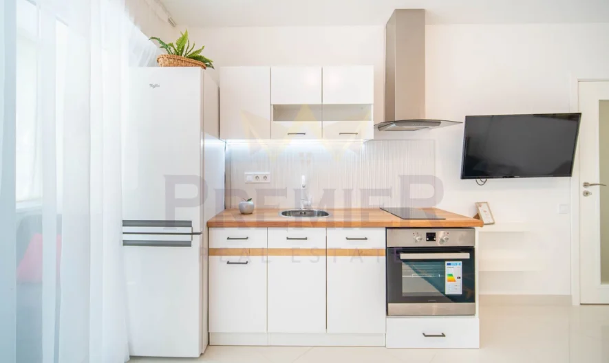 Dvustaen obzaveden apartament v kv. Chayka -  - snimka 3 - Imoti Premier