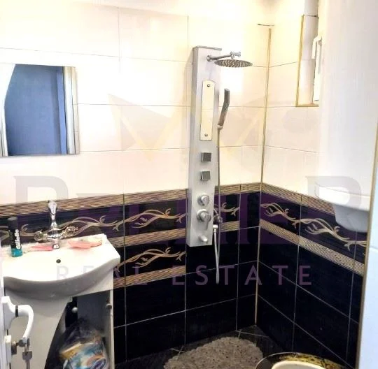 Двустаен обзаведен апартамент в кв.Модерно Предградие - - снимка 10 - Имоти Премиер