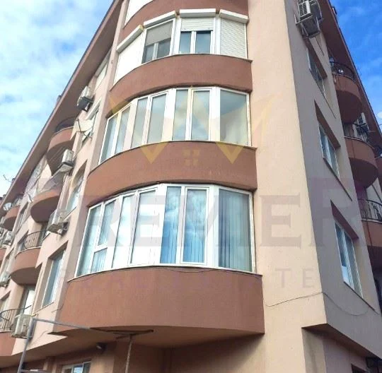 Двустаен обзаведен апартамент в кв.Модерно Предградие - - снимка 15 - Имоти Премиер