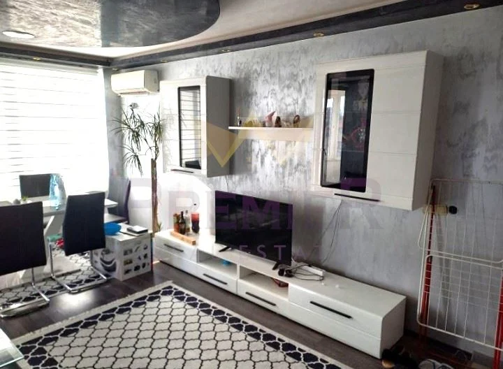 Двустаен обзаведен апартамент в кв.Модерно Предградие - - снимка 3 - Имоти Премиер