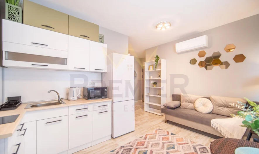 Двустаен обзаведен апартамент в района к.к Константин и Елена -  - снимка 1 - Имоти Премиер