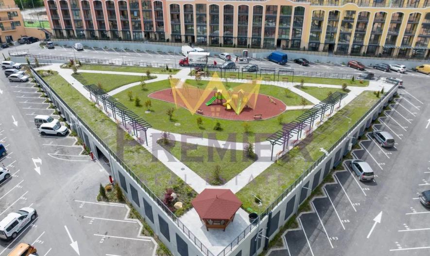 Двустаен обзаведен апартамент в района к.к Константин и Елена -  - снимка 4 - Имоти Премиер