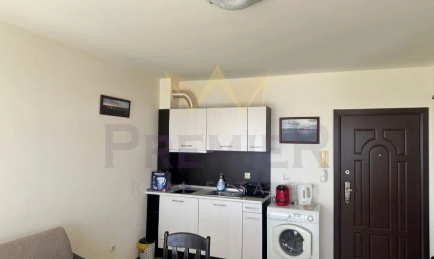 Двустаен панорамен апартамент -гр. Бяла - - снимка 3 - Имоти Премиер