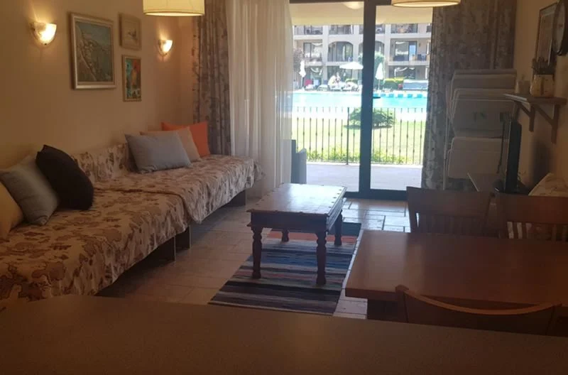 Двустаен панорамен апартамент в затворен комплекс в град Балчик -  - снимка 3 - Имоти Премиер