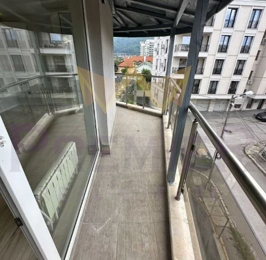 Двустаен просторен апартамент в Старата част на Овча Купел - - снимка 13 - Имоти Премиер