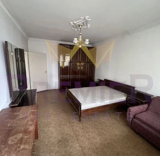 Двустаен просторен апартамент в ж.к. Хаджи Димитър -  - снимка 5 - Имоти Премиер