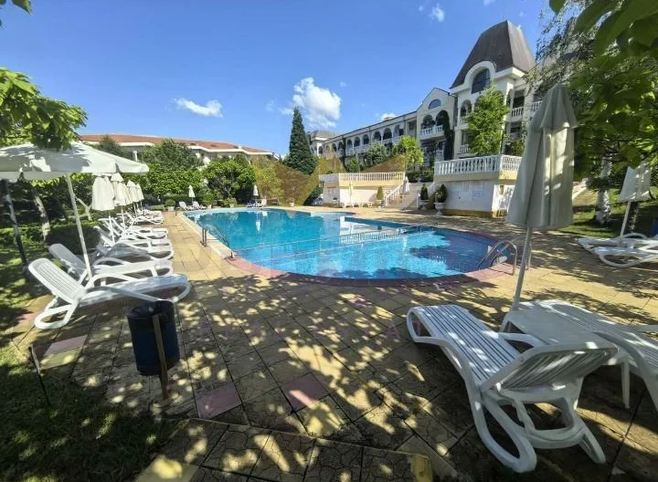 Двустаен с частична морска гледка и топ локация в Свети Влас -  - снимка 10 - Имоти Премиер